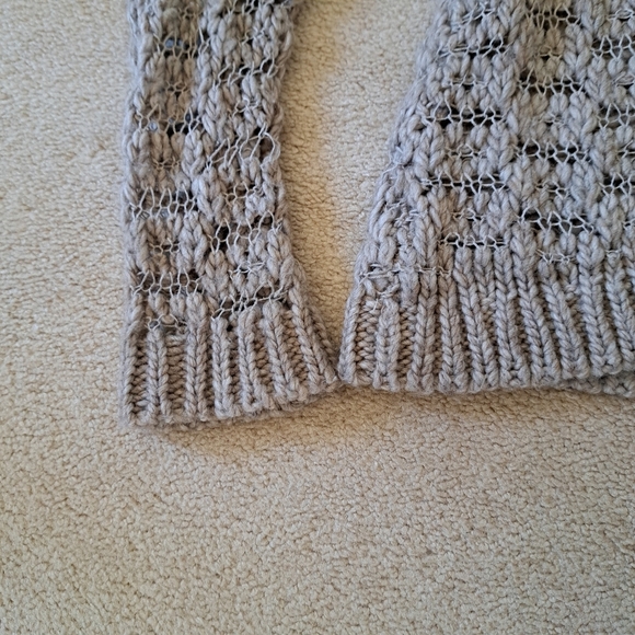 American Eagle Sweater Open Knit Size Medium Taupe Beige Scoop Neck - Picture 9 of 12